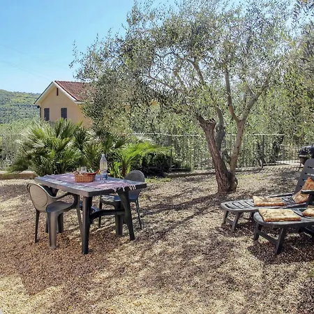 Apartmán Casa Ai Campi-1 By Interhome